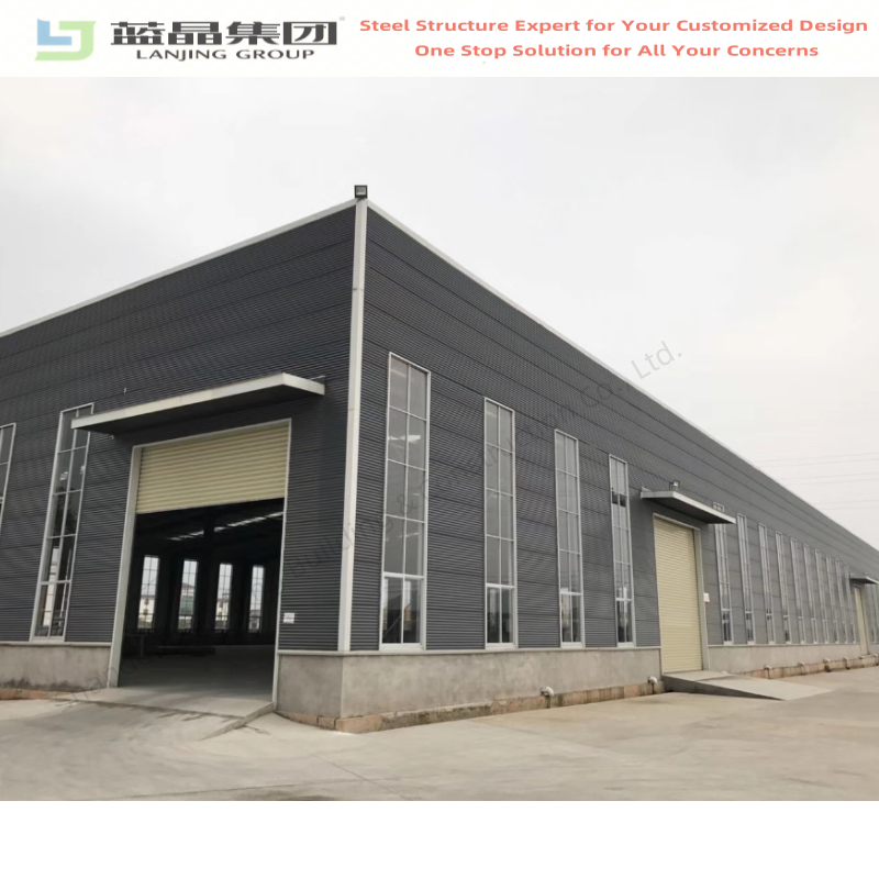 车间的预制钢结构建筑
